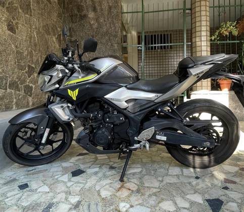 YAMAHA MT-03 ABS YAMAHA MT-03 ABS
